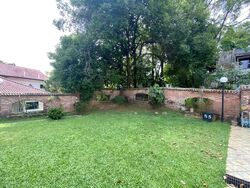 gallop-road photo thumbnail #5